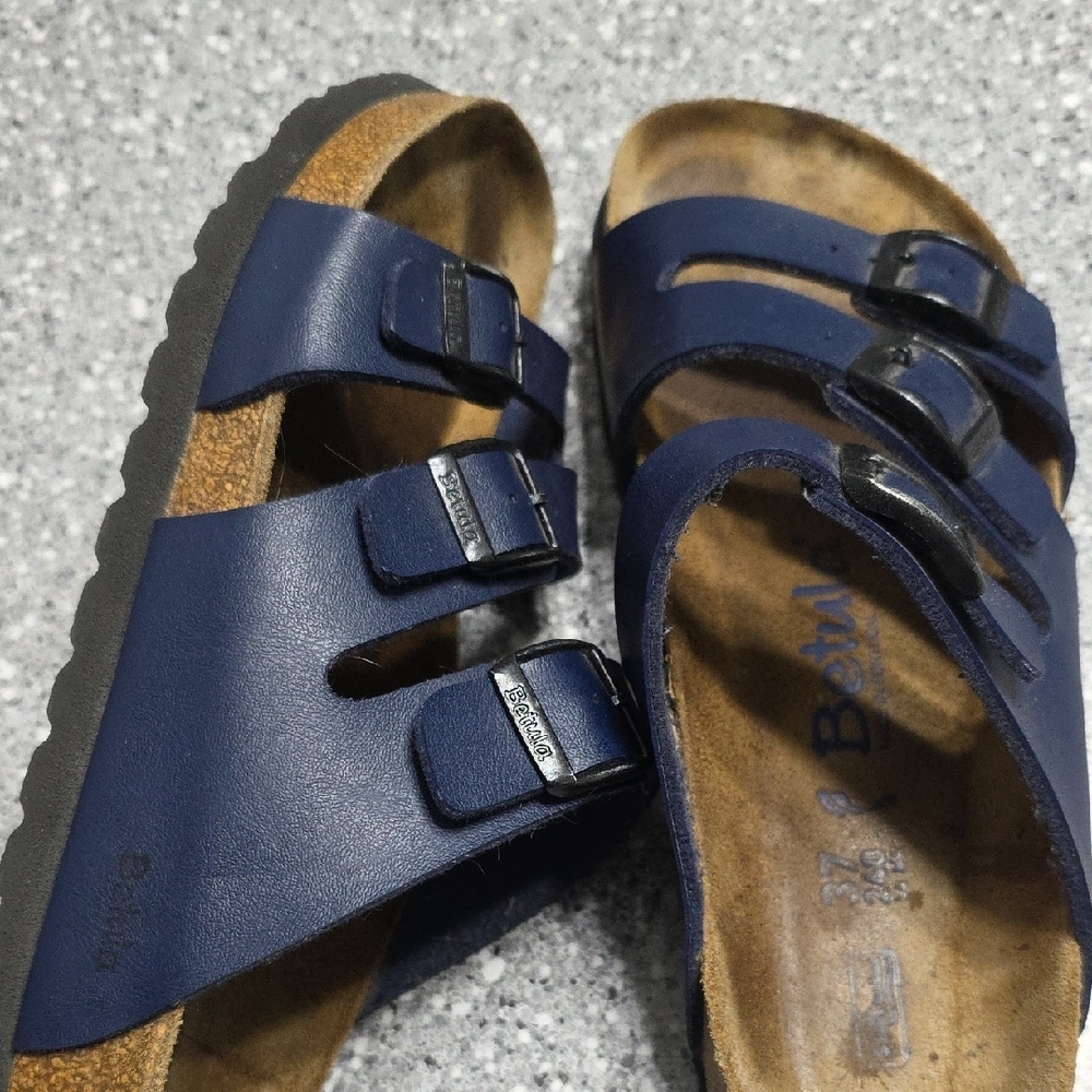 Betula Sandals - Picture 2 of 9
